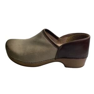 Womens Dansko Tan Brown Distressed Nursing Clogs Shoes Comfort Size 41 or 11